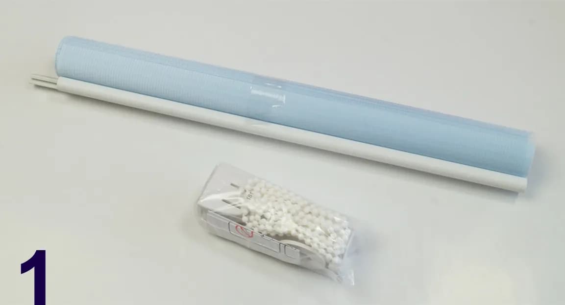 Montaż rolet dzień-noc: Poradnik krok po kroku (bez wiercenia i inwazyjny)